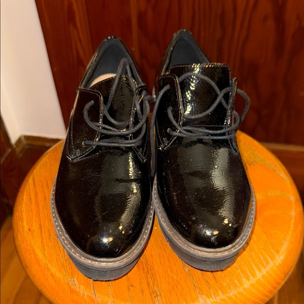 Clarks Black Patent Leather Platform Oxfords - Picture 3 of 6